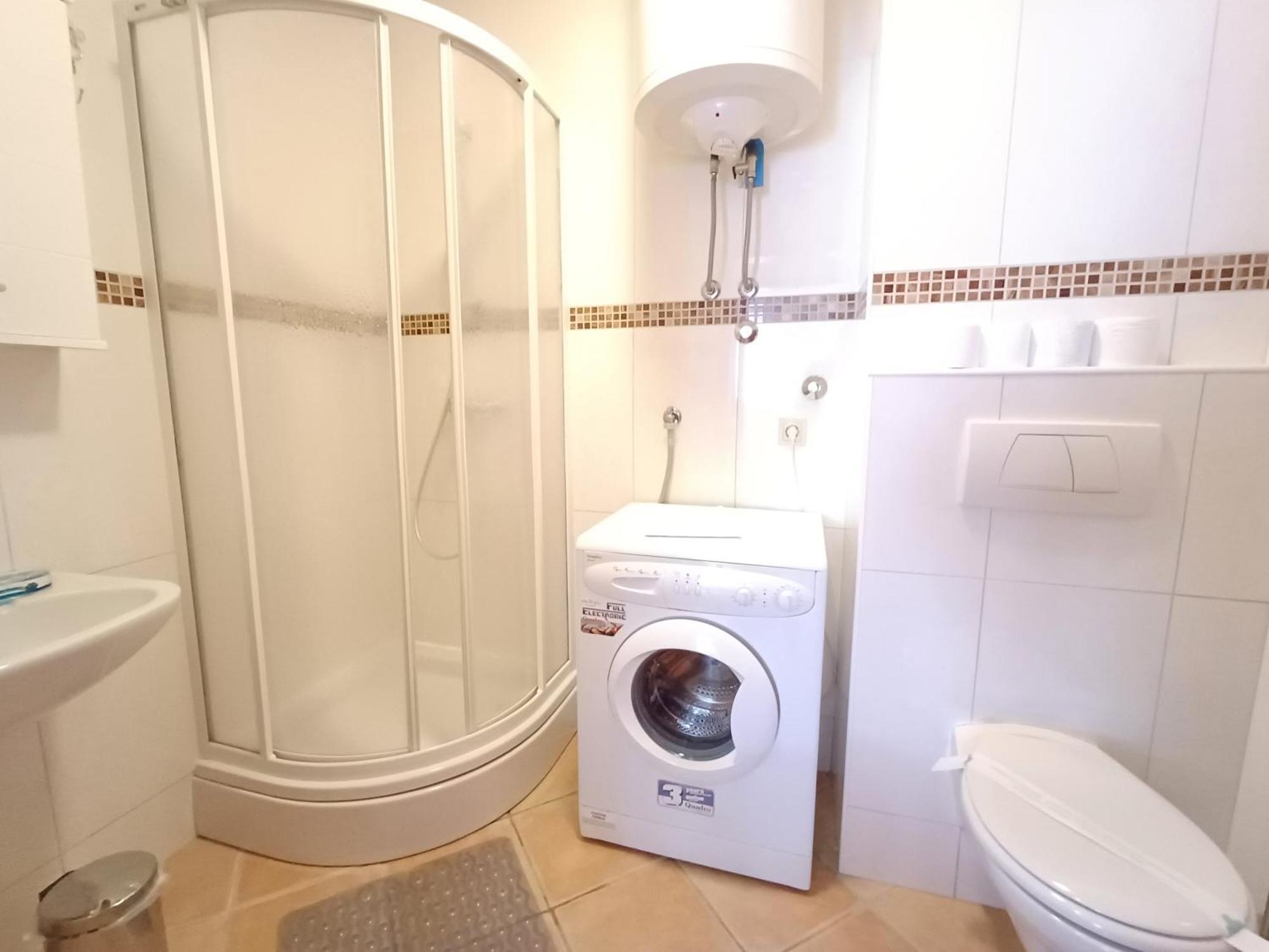 Apartman Dm Trogir Exteriör bild